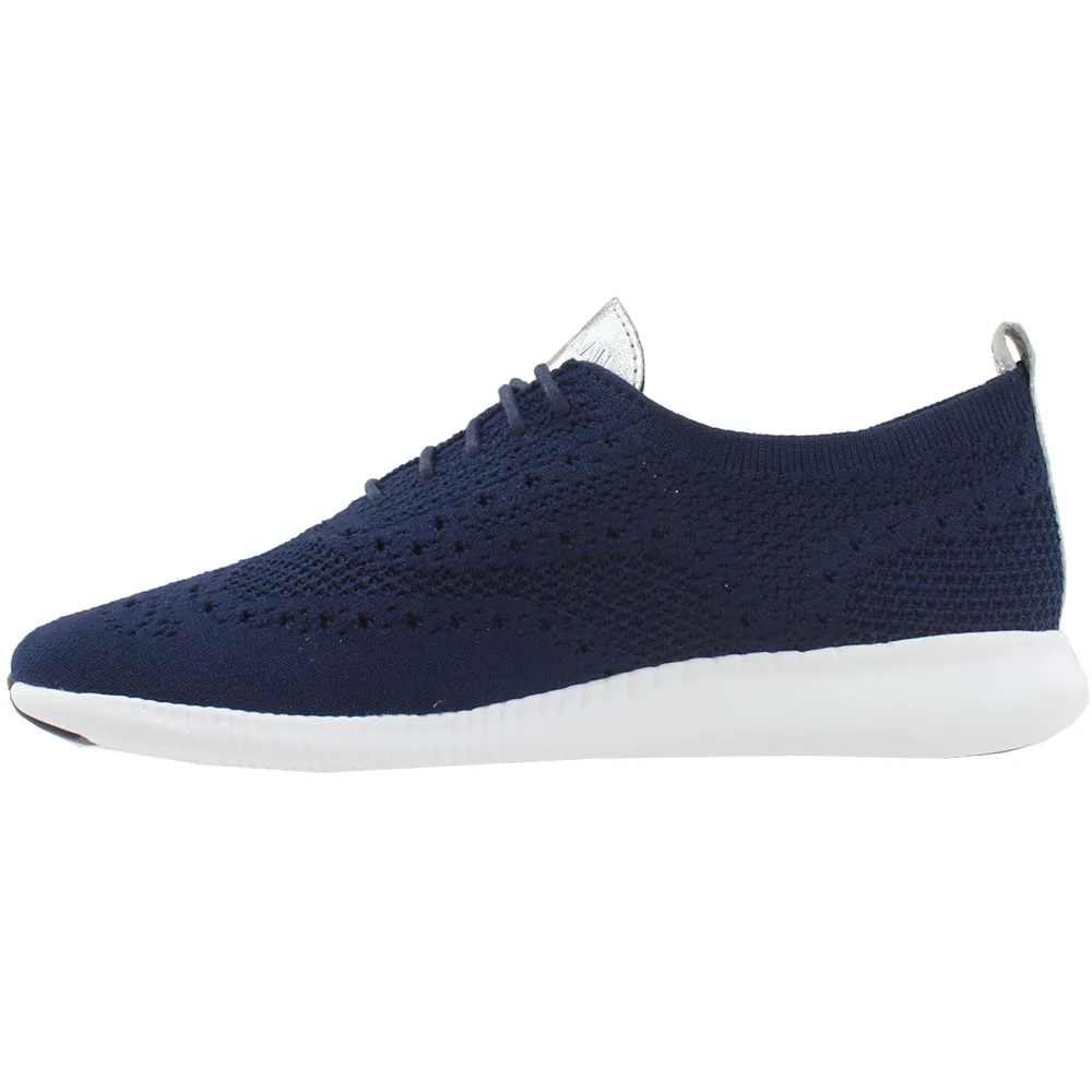 2.ZEROGRAND Lace Up Sneakers