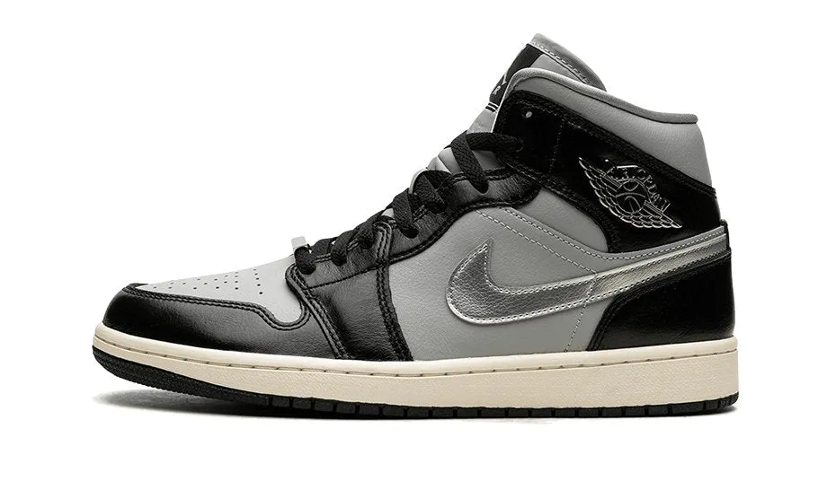 Air Jordan 1 Mid Black Chrome
