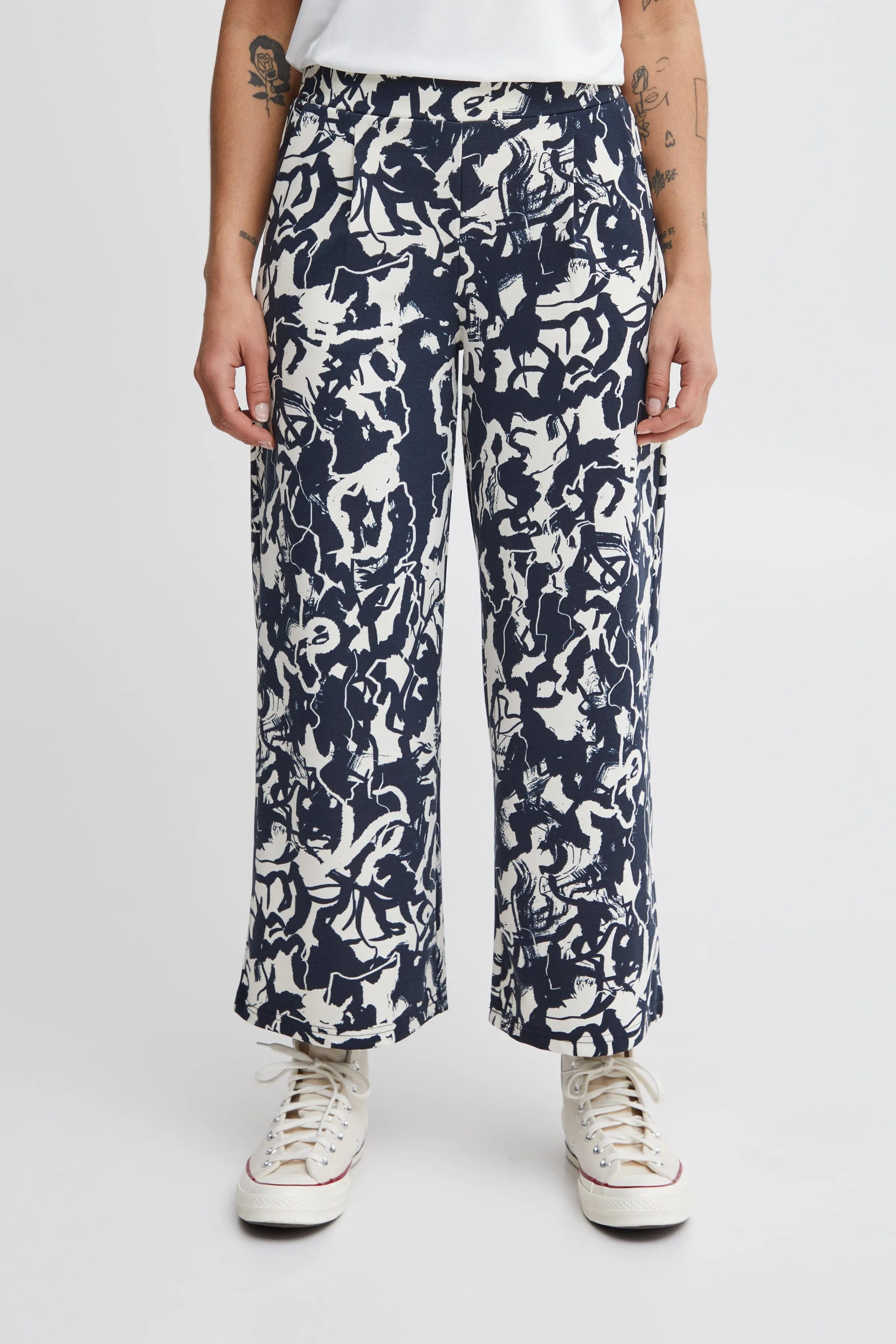 Kate Print Trousers in Total Eclipse Blue