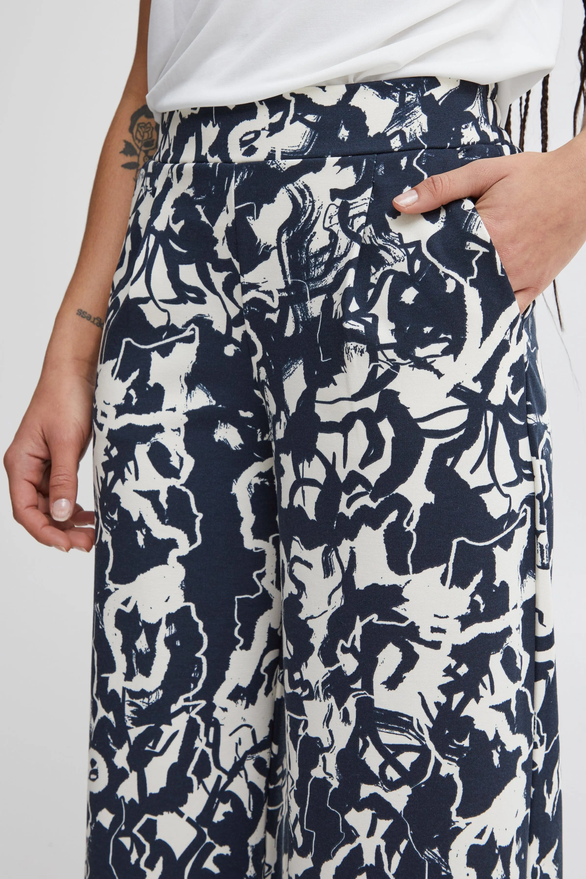 Kate Print Trousers in Total Eclipse Blue