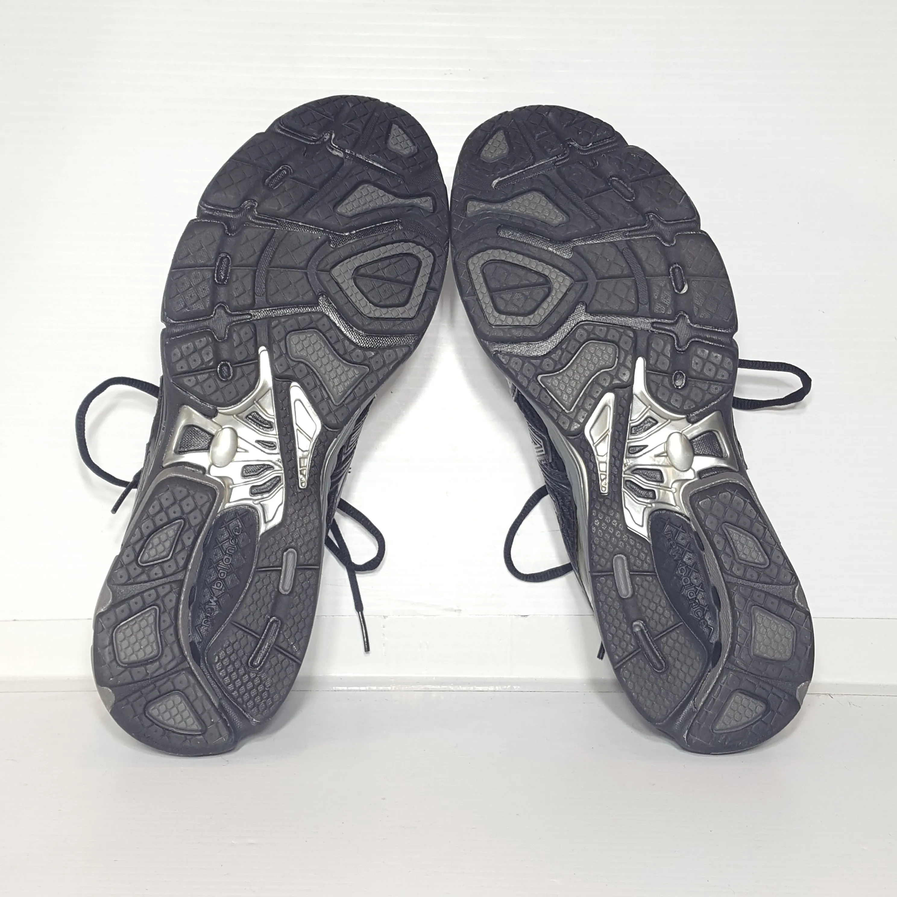 New Balance Mens Running Shoes - Size 10 - Pre-owned - 1T247C