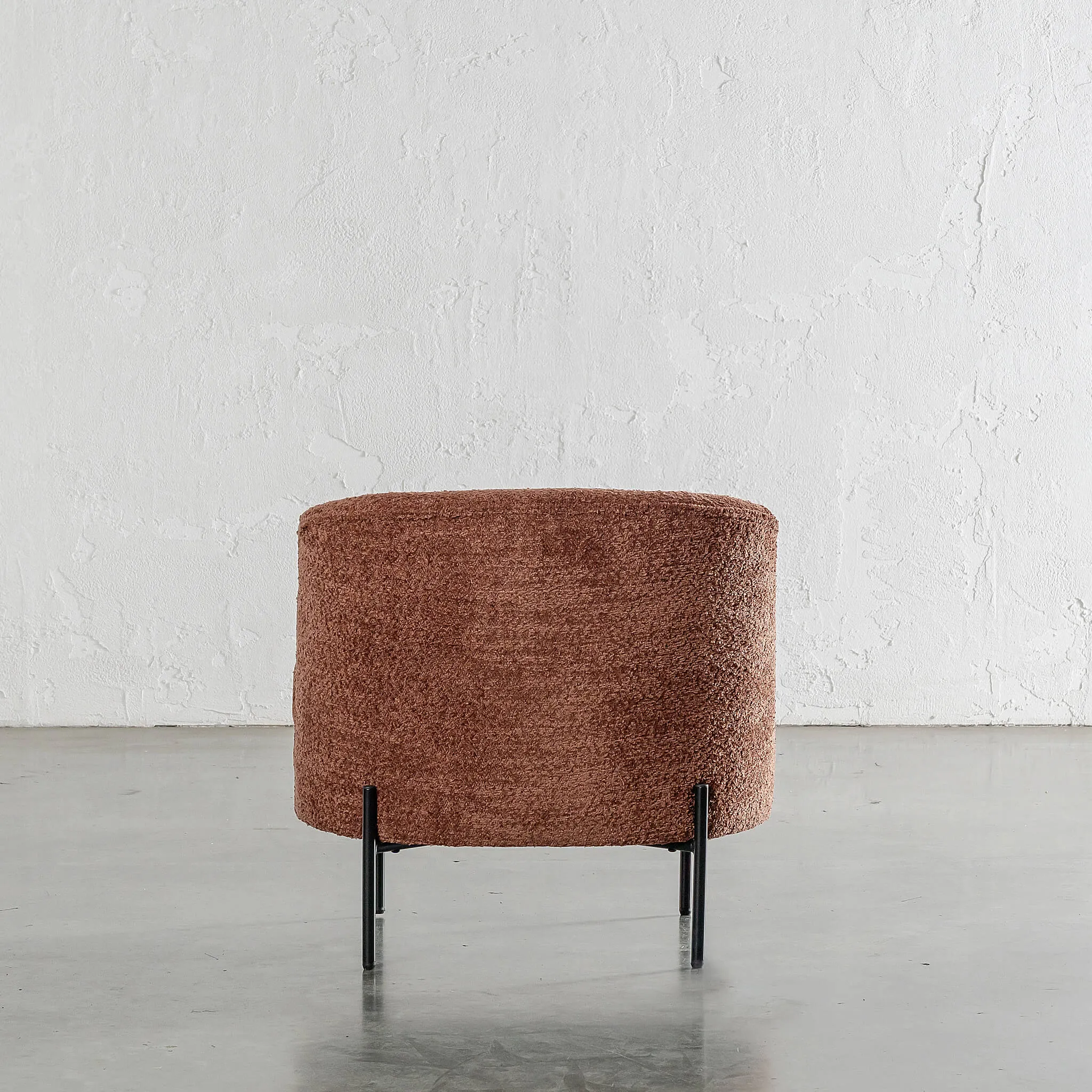 SEVILLA MODERNA TUB CHAIR  |  CARMEN RUST BOUCLE